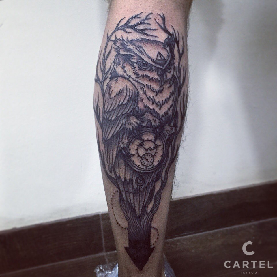 Full leg tattoo owl tattoo idea | TattoosAI